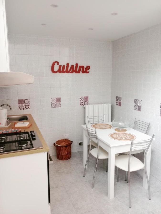 Antonella Home B&B Бари Номер фото